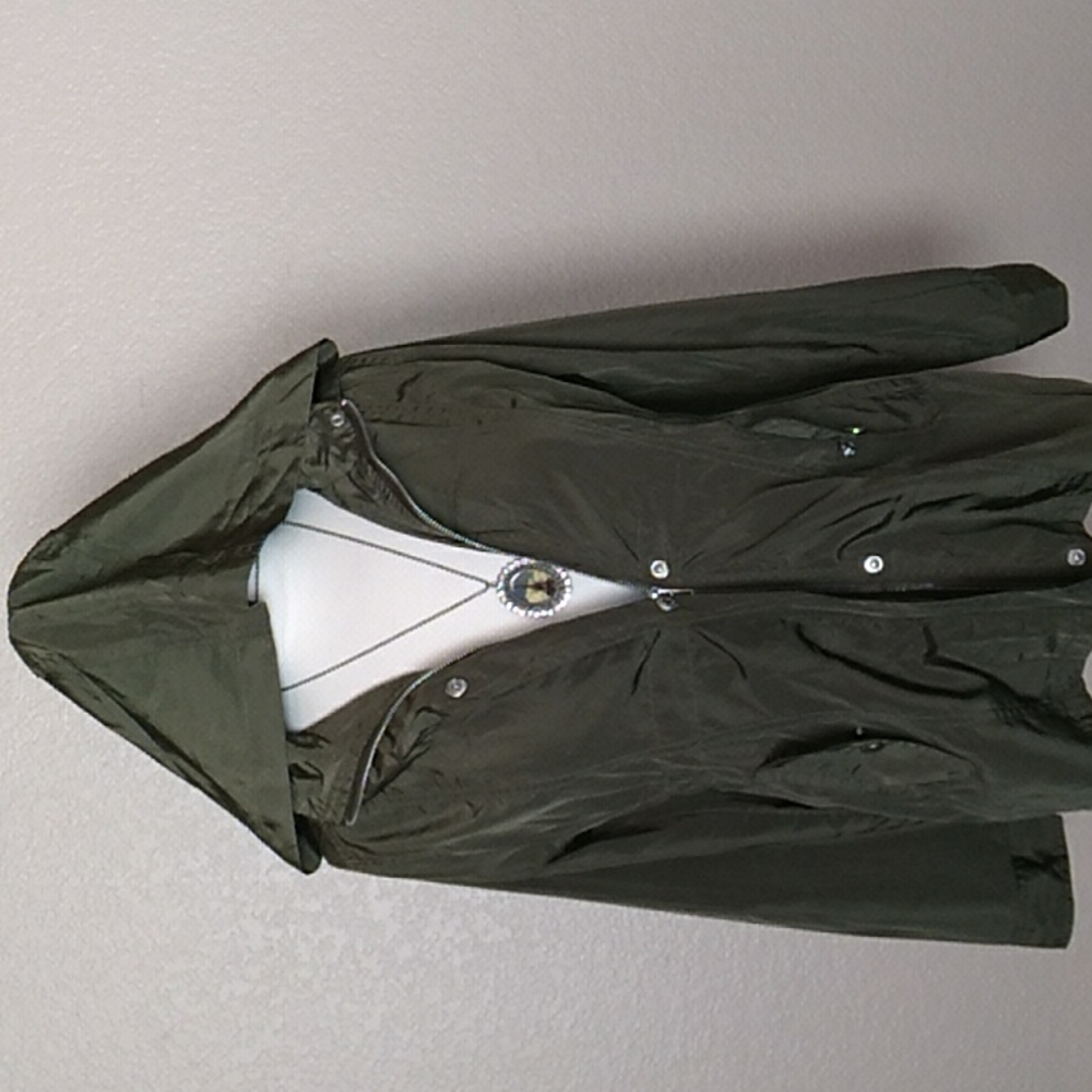 Kelly by 26 International Utility Collection | Womans | Green Hooded Jacket